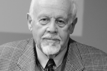 Schwarz-Weiß-Foto von Alex Hacker