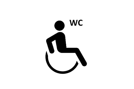 Zeichnung eines Menschen im Rollstuhl. Rechts daneben sind die Buchstaben WC zu sehen.