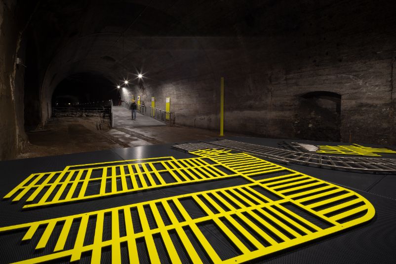 The photo shows the tunnel model in tunnel A.